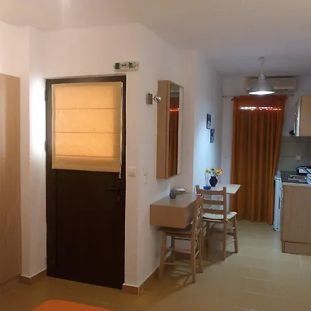 Meltemi Апартаменты Vourkari