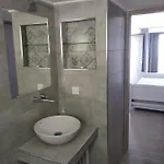 公寓 梅尔特米宾馆 *