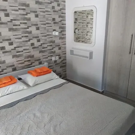 Meltemi Apartment Vourkárion