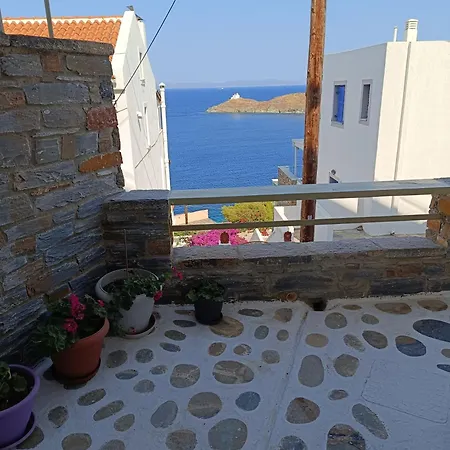 Meltemi アパート Vourkárion